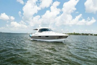 48' Cruisers Yachts 2011 Yacht For Sale